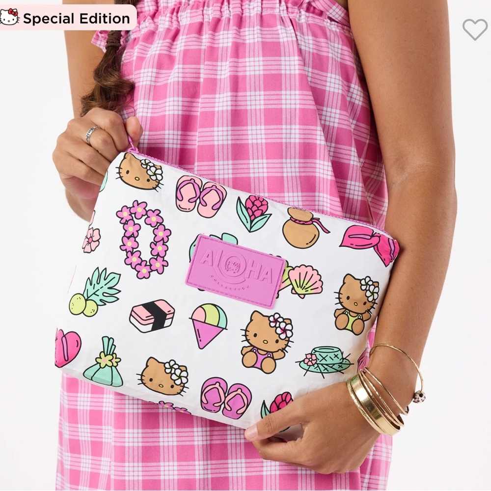 NWT ALOHA collection x Hello Kitty mid pouch